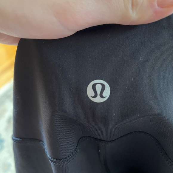 LULULEMON crop 21” Wunder Under - Picture 4 of 5